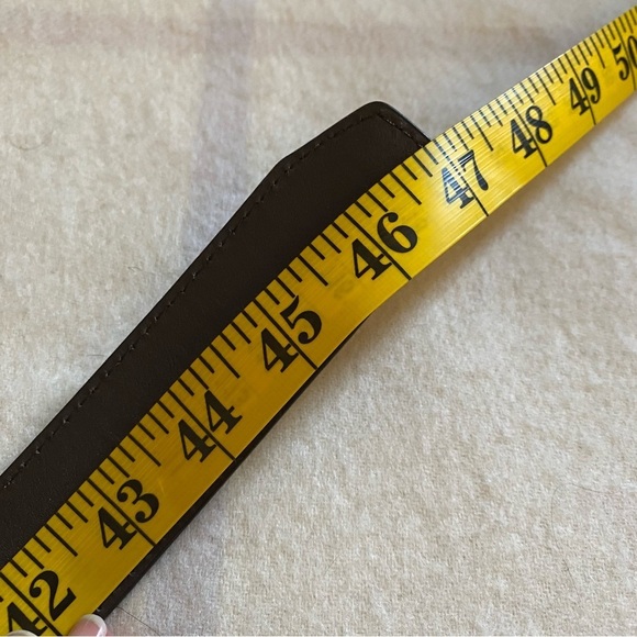 Columbia Men's Brown Leather Belt Size 42 - Picture 7 of 7